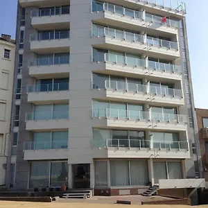 https://studio-raversijde-with-sea-view.ostend-hotel.net